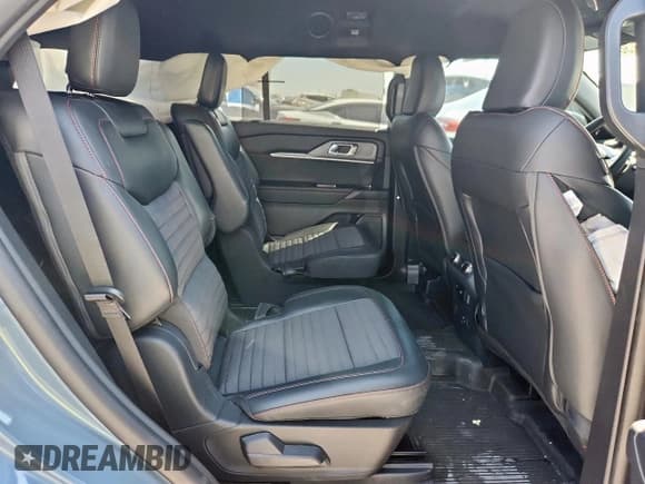 ✅ 2025 Ford Explorer ST-Line • VIN: 1FMUK7KH9SGA20809 • Lot: 69013605. Wystawiony na Copart z przebiegiem 8 303 mil. Bezpłatny archiwum sprzedaży aukcyjnych z USA i szczegółowy raport historii pojazdu na DreamBid. Zdjęcie 10.