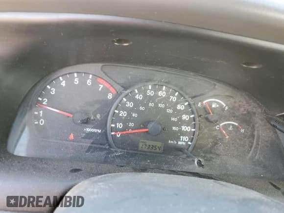 ✅ 2003 Suzuki Vitara • VIN: 2S3TE52V936103483 • Lot: 82235884. Listed on Copart with 173,354 mi. Free auction sales archive from the USA and detailed vehicle history report at DreamBid. Image 9.