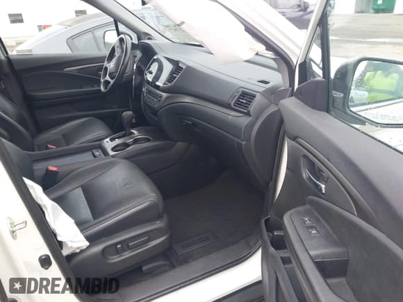 ✅ 2019 Honda Pilot EX-L • VIN: 5FNYF5H53KB025428 • Lot: 42232477. Listed on IAAI with 115,221 mi. Free auction sales archive from the USA and detailed vehicle history report at DreamBid. Image 5.