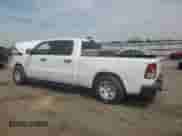 2023 Ram 1500 Tradesman z VIN 1C6RRENT5PN607402, wystawiony jako Copart lot #53915375 z przebiegiem 8 882 mil mil oraz Szkoda całkowita • Salvage title. Historia ofert i sprzedaży dostępna na DreamBid. Obrazek 2.