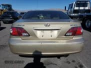 ✅ 2002 Lexus ES 300 • VIN: JTHBF30G420032960 • Lot: 82663775. Wystawiony na Copart z przebiegiem Nie podano. Bezpłatny archiwum sprzedaży aukcyjnych z USA i szczegółowy raport historii pojazdu na DreamBid. Zdjęcie 6.