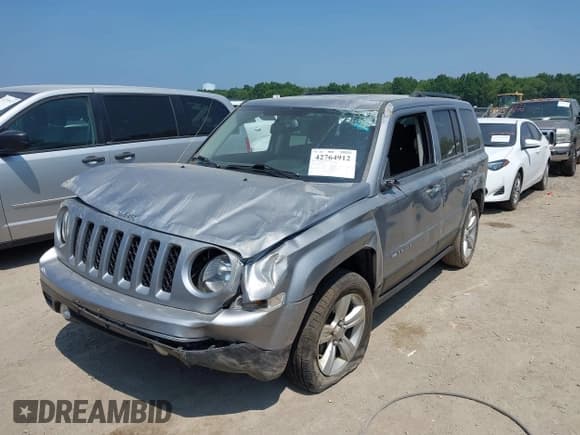 ✅ 2017 Jeep Patriot Latitude • VIN: 1C4NJPFB8HD103112 • Лот: 42764912. Опубликован ранее на IAAI с пробегом 144 432 миль. Бесплатный доступ к архиву аукционных продаж из США и подробный отчёт об истории автомобиля на DreamBid. Изображение 6.