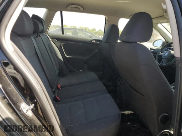 ✅ 2011 Volkswagen Jetta SE • VIN: 3VWPZ7AJ7BM677760 • Lot: 54329885. Listed on Copart with 106,727 mi. Free auction sales archive from the USA and detailed vehicle history report at DreamBid. Image 10.