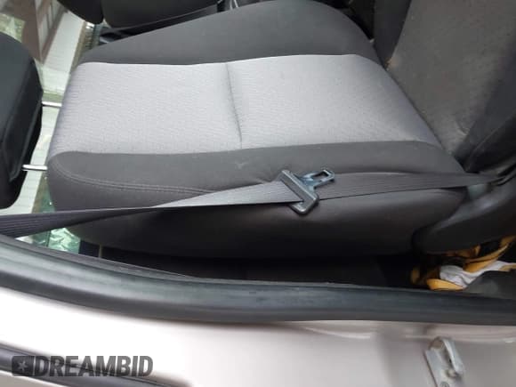 ✅ 2007 Chevrolet Silverado 1500 Work Truck • VIN: 1GCEC14C57E548063 • Лот: 42214003. Опубликован ранее на IAAI с пробегом 130 658 миль. Бесплатный доступ к архиву аукционных продаж из США и подробный отчёт об истории автомобиля на DreamBid. Изображение 8.