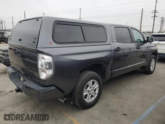 ✅ 2017 Toyota Tundra SR5 • VIN: 5TFEY5F13HX223809 • Лот: 69297875. Опубликован ранее на Copart с пробегом 83 556 миль. Бесплатный доступ к архиву аукционных продаж из США и подробный отчёт об истории автомобиля на DreamBid. Изображение 3.