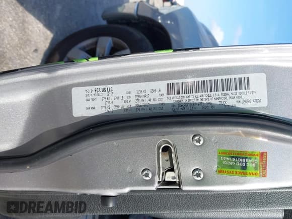 ✅ 2019 Ram 1500 Express • VIN: 1C6RR6KT1KS746771 • Lot: 42114382. Wystawiony na IAAI z przebiegiem 126 287 mil. Bezpłatny archiwum sprzedaży aukcyjnych z USA i szczegółowy raport historii pojazdu na DreamBid. Zdjęcie 9.