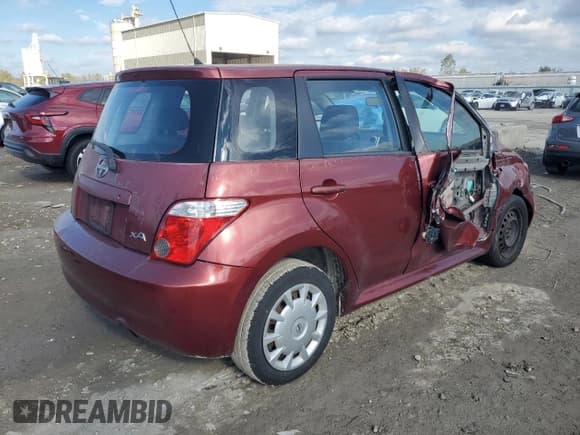 ✅ 2006 Scion xA • VIN: JTKKT624765005476 • Lot: 90925635. Wystawiony na Copart z przebiegiem 401 488 mil. Bezpłatny archiwum sprzedaży aukcyjnych z USA i szczegółowy raport historii pojazdu na DreamBid. Zdjęcie 3.
