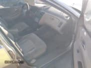 ✅ 1999 Honda Accord LX • VIN: 1HGCG6652XA131645 • Лот: 43576924. Опубликован ранее на IAAI с пробегом 198 369 миль. Бесплатный доступ к архиву аукционных продаж из США и подробный отчёт об истории автомобиля на DreamBid. Изображение 5.