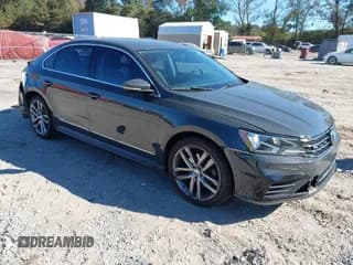 ✅ 2016 Volkswagen Passat S • VIN: 1VWAS7A38GC051624 • Lot: 43471412. Wystawiony na IAAI z przebiegiem 147 523 mil. Bezpłatny archiwum sprzedaży aukcyjnych z USA i szczegółowy raport historii pojazdu na DreamBid. Zdjęcie 1.