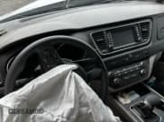 ✅ 2019 Kia Sedona EX • VIN: KNDMB5C13K6567106 • Lot: 91913555. Wystawiony na Copart z przebiegiem Nie podano. Bezpłatny archiwum sprzedaży aukcyjnych z USA i szczegółowy raport historii pojazdu na DreamBid. Zdjęcie 8.