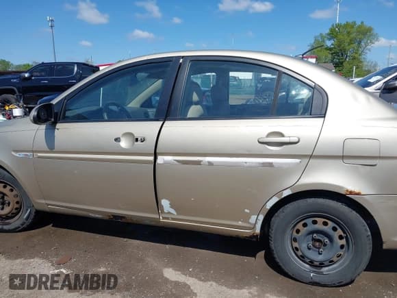 ✅ 2007 Hyundai Accent GLS • VIN: KMHCN46C47U101984 • Лот: 42234484. Опубликован ранее на IAAI с пробегом 185 048 миль. Бесплатный доступ к архиву аукционных продаж из США и подробный отчёт об истории автомобиля на DreamBid. Изображение 14.