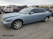 ✅ 2005 Jaguar XJ 8 LWB • VIN: SAJWA79CX5SG35319 • Лот: 49321465. Опубликован ранее на Copart с пробегом 182 834 миль. Бесплатный доступ к архиву аукционных продаж из США и подробный отчёт об истории автомобиля на DreamBid. Изображение 1.