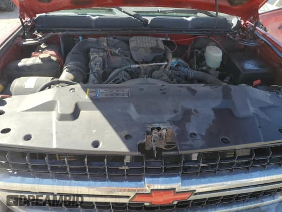 ✅ 2007 Chevrolet Silverado 2500HD 1LT • VIN: 1GCHK23617F522118 • Lot: 76400054. Wystawiony na Copart z przebiegiem 316 827 mil. Bezpłatny archiwum sprzedaży aukcyjnych z USA i szczegółowy raport historii pojazdu na DreamBid. Zdjęcie 12.