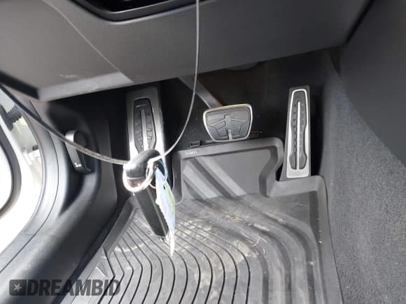 ✅ 2024 BMW 3 Series M340i xDrive • VIN: 3MW49FF02R8D79729 • Lot: 41923780. Listed on IAAI with 10,208 mi. Free auction sales archive from the USA and detailed vehicle history report at DreamBid. Image 11.