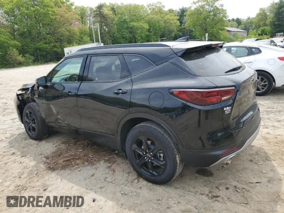 ✅ 2024 Chevrolet Blazer LT • VIN: 3GNKBJRS6RS199484 • Lot: 56480945. Listed on Copart with 9,255 mi. Free auction sales archive from the USA and detailed vehicle history report at DreamBid. Image 2.