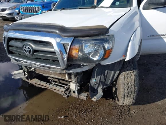 ✅ 2007 Toyota Tacoma • VIN: 5TELU42N27Z360611 • Лот: 43571261. Опубликован ранее на IAAI с пробегом 260 614 миль. Бесплатный доступ к архиву аукционных продаж из США и подробный отчёт об истории автомобиля на DreamBid. Изображение 6.