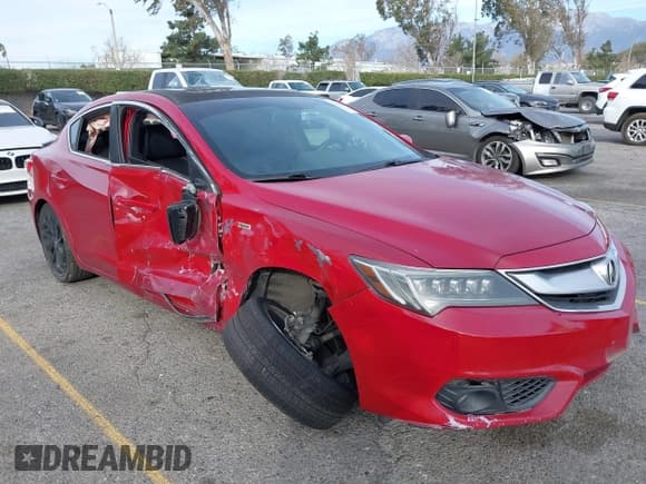 ✅ 2018 Acura ILX Premium • VIN: 19UDE2F84JA001144 • Lot: 41390080. Wystawiony na IAAI z przebiegiem 119 364 mil. Bezpłatny archiwum sprzedaży aukcyjnych z USA i szczegółowy raport historii pojazdu na DreamBid. Zdjęcie 1.