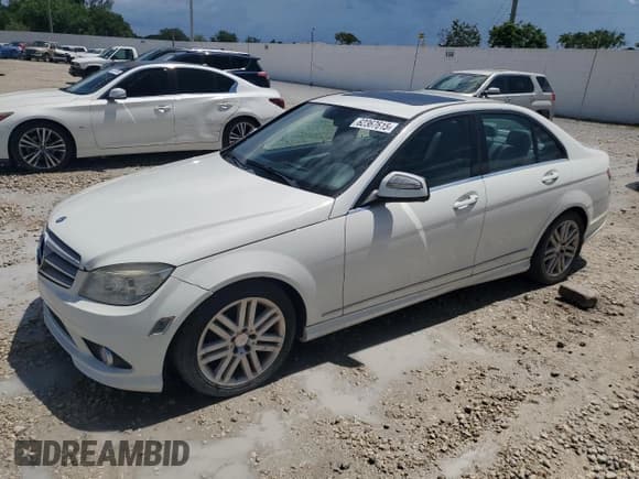 ✅ 2008 Mercedes-Benz C 300 Sport • VIN: WDDGF54X78F156679 • Lot: 62367615. Wystawiony na Copart z przebiegiem 102 268 mil. Bezpłatny archiwum sprzedaży aukcyjnych z USA i szczegółowy raport historii pojazdu na DreamBid. Zdjęcie 1.