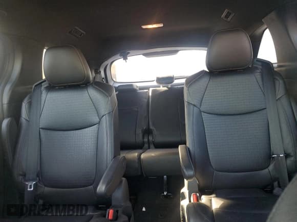 ✅ 2025 Toyota Sienna Woodland Edition • VIN: 5TDCSKFC8SS169722 • Lot: 83760285. Listed on Copart with 12,216 mi. Free auction sales archive from the USA and detailed vehicle history report at DreamBid. Image 10.
