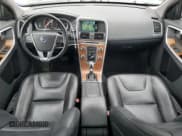 ✅ 2017 Volvo XC60 Inscription • VIN: YV440MRUXH2012801 • Лот: 90123485. Опубликован ранее на Copart с пробегом 104 773 миль. Бесплатный доступ к архиву аукционных продаж из США и подробный отчёт об истории автомобиля на DreamBid. Изображение 8.