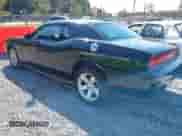 2013 Dodge Challenger SXT z VIN 2C3CDYAG2DH596472, wystawiony jako IAAI lot #43552887 z przebiegiem 222 700 mil mil oraz . Historia ofert i sprzedaży dostępna na DreamBid. Obrazek 3.