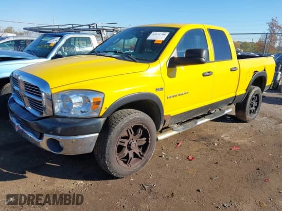 ✅ 2007 Dodge 1500 SLT • VIN: 1D7HU18207S247025 • Lot: 43571706. Listed on IAAI with 235,688 mi. Free auction sales archive from the USA and detailed vehicle history report at DreamBid. Image 2.