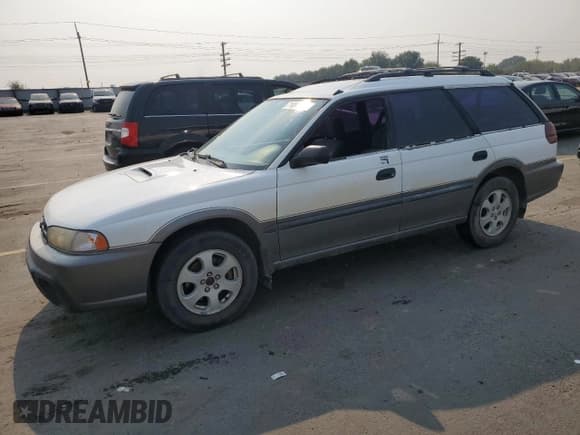 ✅ 1998 Subaru Legacy Outback • VIN: 4S3BG6856W7656002 • Lot: 71097595. Listed on Copart with 224,428 mi. Free auction sales archive from the USA and detailed vehicle history report at DreamBid. Image 1.