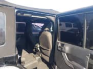 ✅ 2016 Jeep Wrangler Unlimited Sport • VIN: 1C4BJWDG9GL305554 • Lot: 43349335. Wystawiony na IAAI z przebiegiem 194 530 mil. Bezpłatny archiwum sprzedaży aukcyjnych z USA i szczegółowy raport historii pojazdu na DreamBid. Zdjęcie 8.