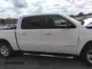 2019 Ram 1500 Big Horn с VIN 1C6SRFFTXKN849309, выставлен на аукционе IAAI как лот 43390609 с пробегом 114 883 миль миль и . История ставок и продаж доступна на DreamBid. Изображение 13.