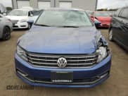 ✅ 2017 Volkswagen Passat S • VIN: 1VWAT7A39HC074179 • Lot: 90416055. Wystawiony na Copart z przebiegiem Nie podano. Bezpłatny archiwum sprzedaży aukcyjnych z USA i szczegółowy raport historii pojazdu na DreamBid. Zdjęcie 5.