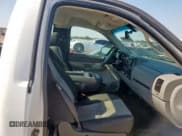 ✅ 2007 Chevrolet Silverado 2500HD 1LT • VIN: 1GCHC24KX7E577651 • Лот: 80629465. Опубликован ранее на Copart с пробегом 147 022 миль. Бесплатный доступ к архиву аукционных продаж из США и подробный отчёт об истории автомобиля на DreamBid. Изображение 10.