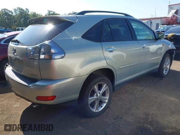 ✅ 2008 Lexus RX 400h • VIN: JTJHW31U482067816 • Лот: 43140185. Опубликован ранее на IAAI с пробегом 209 770 миль. Бесплатный доступ к архиву аукционных продаж из США и подробный отчёт об истории автомобиля на DreamBid. Изображение 4.