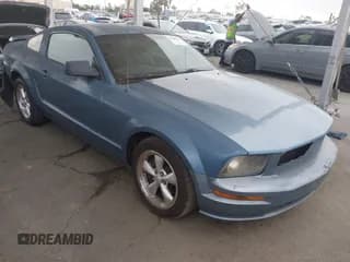 ✅ 2008 Ford Mustang GT Deluxe • VIN: 1ZVHT82H785132857 • Lot: 43208213. Listed on IAAI with 143,146 mi. Free auction sales archive from the USA and detailed vehicle history report at DreamBid. Image 1.