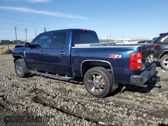 ✅ 2008 Chevrolet Silverado 1500 1LT • VIN: 2GCEC13J281216097 • Лот: 77503164. Опубликован ранее на Copart с пробегом 136 381 миль. Бесплатный доступ к архиву аукционных продаж из США и подробный отчёт об истории автомобиля на DreamBid. Изображение 2.