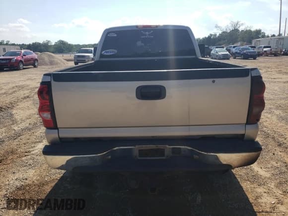 ✅ 2007 Chevrolet Silverado 2500HD LT2 • VIN: 1GCHK29D17E136598 • Lot: 51532615. Listed on Copart with 349,023 mi. Free auction sales archive from the USA and detailed vehicle history report at DreamBid. Image 6.