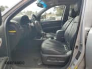 ✅ 2009 Hyundai Santa Fe Limited • VIN: 5NMSH13E49H304783 • Lot: 91008425. Listed on Copart with 223,580 mi. Free auction sales archive from the USA and detailed vehicle history report at DreamBid. Image 7.