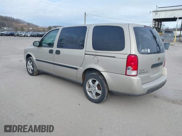 ✅ 2007 Chevrolet Uplander LS Fleet • VIN: 1GNDV23137D154702 • Лот: 43844284. Опубликован ранее на IAAI с пробегом 136 364 миль. Бесплатный доступ к архиву аукционных продаж из США и подробный отчёт об истории автомобиля на DreamBid. Изображение 3.