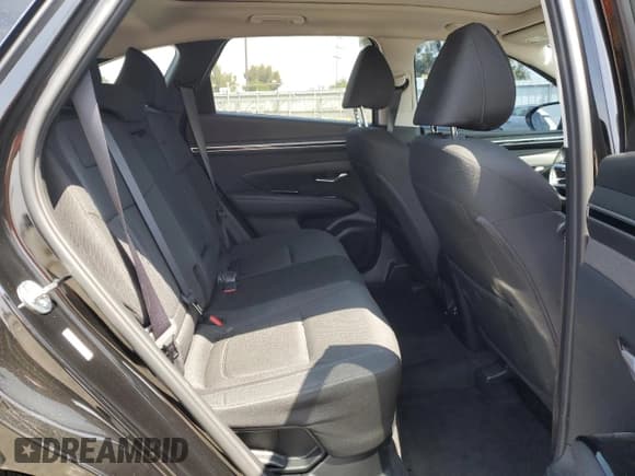 ✅ 2022 Hyundai Tucson SEL Convenience • VIN: KM8JFCA10NU071528 • Lot: 56770474. Wystawiony na Copart z przebiegiem 26 998 mil. Bezpłatny archiwum sprzedaży aukcyjnych z USA i szczegółowy raport historii pojazdu na DreamBid. Zdjęcie 11.