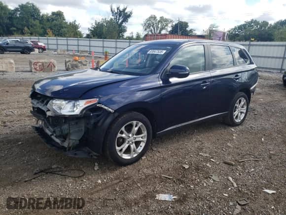 2014 Mitsubishi Outlander SE with VIN JA4AD3A33EZ012840, listed as a Copart auction lot 83847535 with 70,064 mi miles and Salvage title. Bid and sale history available at DreamBid. Image 1.