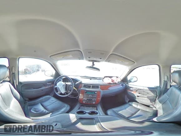 ✅ 2011 Chevrolet Suburban LT • VIN: 1GNSCJE07BR386887 • Lot: 76612944. Wystawiony na Copart z przebiegiem 210 191 mil. Bezpłatny archiwum sprzedaży aukcyjnych z USA i szczegółowy raport historii pojazdu na DreamBid. Zdjęcie 12.