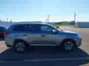 2019 Mitsubishi Outlander ES с VIN JA4AZ3A35KJ002287, выставлен на аукционе IAAI как лот 42815580 с пробегом 43 637 миль миль и . История ставок и продаж доступна на DreamBid. Изображение 12.