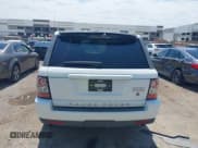 ✅ 2011 Land Rover Range Rover Sport HSE Lux • VIN: SALSK2D48BA269073 • Lot: 43058630. Listed on IAAI with 117,259 mi. Free auction sales archive from the USA and detailed vehicle history report at DreamBid. Image 16.