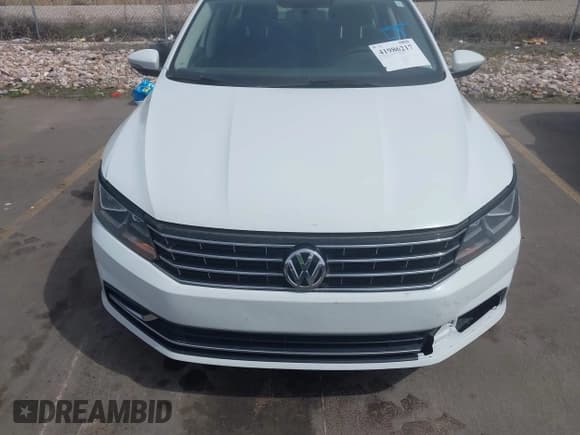 ✅ 2016 Volkswagen Passat S • VIN: 1VWAS7A36GC019397 • Лот: 41986217. Опубликован ранее на IAAI с пробегом 188 382 миль. Бесплатный доступ к архиву аукционных продаж из США и подробный отчёт об истории автомобиля на DreamBid. Изображение 12.