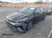 ✅ 2022 Kia Forte LXS • VIN: 3KPF24AD3NE415986 • Lot: 43734254. Wystawiony na IAAI z przebiegiem 68 075 mil. Bezpłatny archiwum sprzedaży aukcyjnych z USA i szczegółowy raport historii pojazdu na DreamBid. Zdjęcie 2.