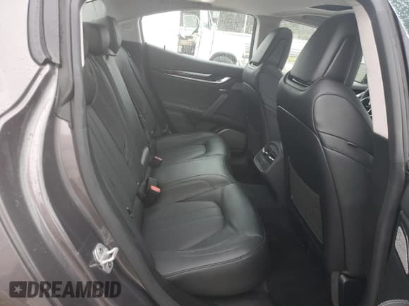 ✅ 2021 Maserati Ghibli S GranSport • VIN: ZAM57YSS4M1362133 • Лот: 43746185. Опубликован ранее на Copart с пробегом 14 383 миль. Бесплатный доступ к архиву аукционных продаж из США и подробный отчёт об истории автомобиля на DreamBid. Изображение 10.