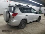 ✅ 2007 Toyota RAV4 • VIN: JTMBD33V375083913 • Lot: 93453015. Wystawiony na Copart z przebiegiem 198 253 mil. Bezpłatny archiwum sprzedaży aukcyjnych z USA i szczegółowy raport historii pojazdu na DreamBid. Zdjęcie 3.