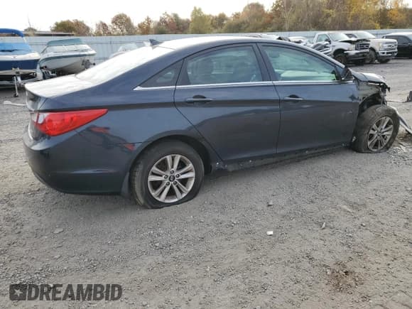 ✅ 2012 Hyundai Sonata GLS • VIN: 5NPEB4AC7CH462501 • Lot: 78025924. Listed on Copart with 140,362 mi. Free auction sales archive from the USA and detailed vehicle history report at DreamBid. Image 3.