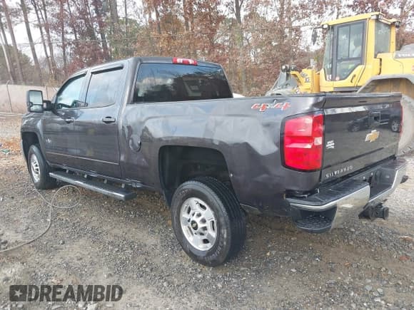 ✅ 2016 Chevrolet Silverado 2500HD LT • VIN: 1GC1KVEG8GF108407 • Лот: 43762529. Опубликован ранее на IAAI с пробегом 216 824 миль. Бесплатный доступ к архиву аукционных продаж из США и подробный отчёт об истории автомобиля на DreamBid. Изображение 3.