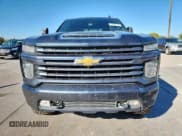 ✅ 2020 Chevrolet Silverado 2500HD High Country • VIN: 1GC4YRE75LF139904 • Лот: 91202735. Опубликован ранее на Copart с пробегом 161 033 миль. Бесплатный доступ к архиву аукционных продаж из США и подробный отчёт об истории автомобиля на DreamBid. Изображение 5.