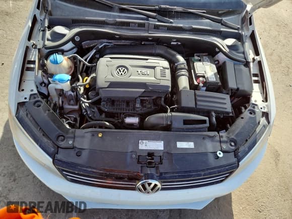 ✅ 2014 Volkswagen Jetta SE • VIN: 3VWD17AJ2EM289009 • Lot: 84212895. Listed on Copart with 91,991 mi. Free auction sales archive from the USA and detailed vehicle history report at DreamBid. Image 11.